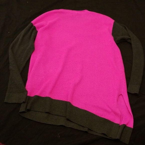 Vince Camuto pink & gray right angle sweater - Picture 2 of 3
